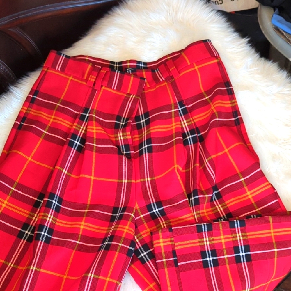 New York & Co. Red Plaid Pants. EUC. Homemade hem to 28", pretty good! So cute!